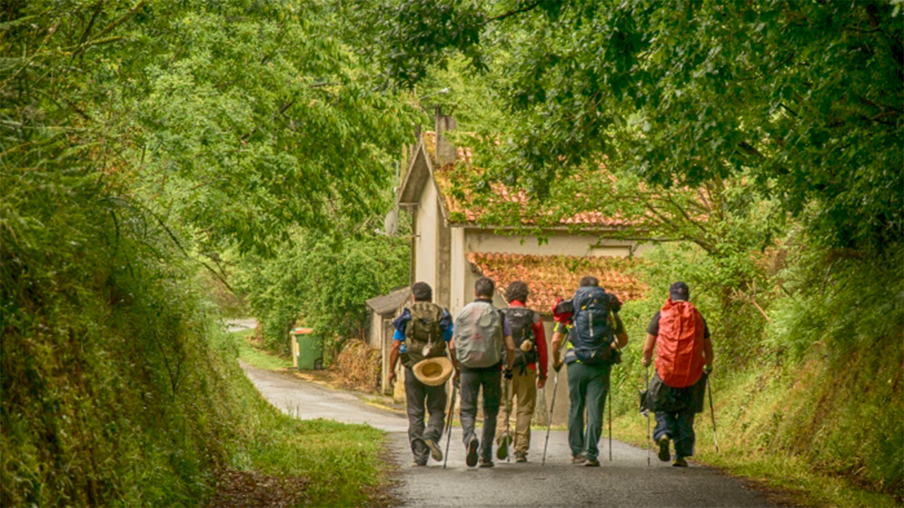 Qué llevar en la mochila para el camino de Santiago [Consejos]