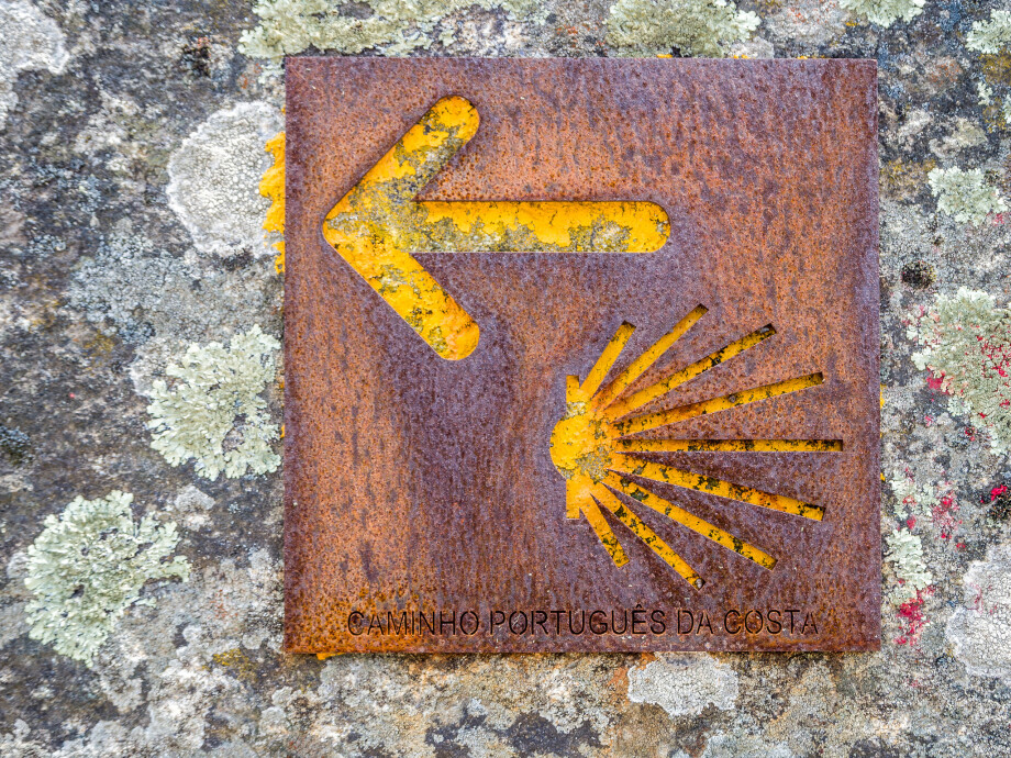 Flecha Amarilla del Camino Portugués de la Costa
