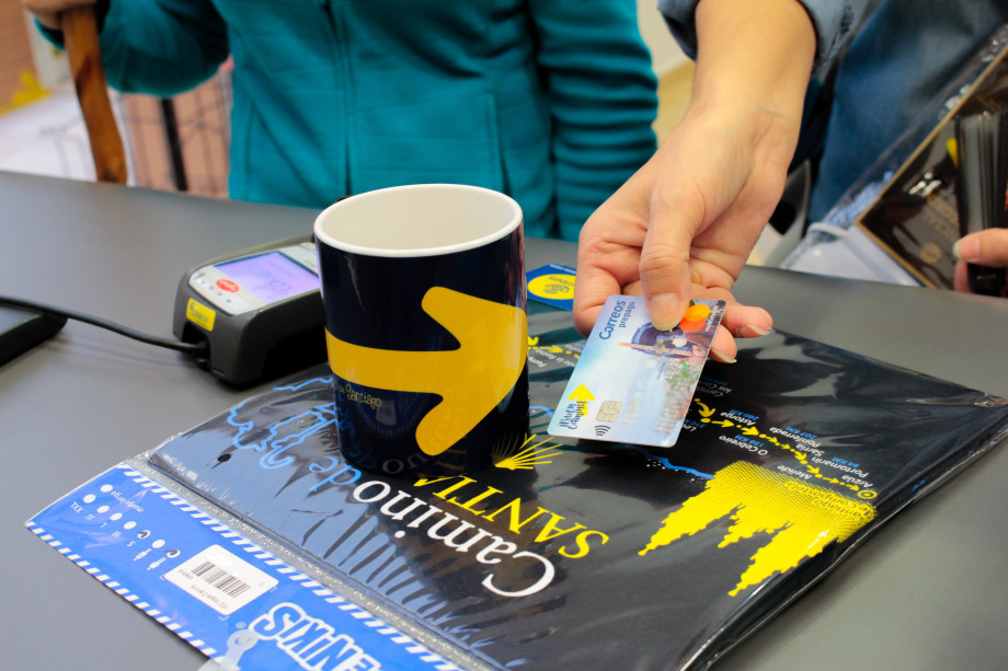 Con la Tarjeta Correos Prepago puedes pagar en cualquier establecimiento o comercio