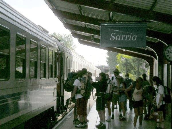 cómo llegar a Sarria en tren