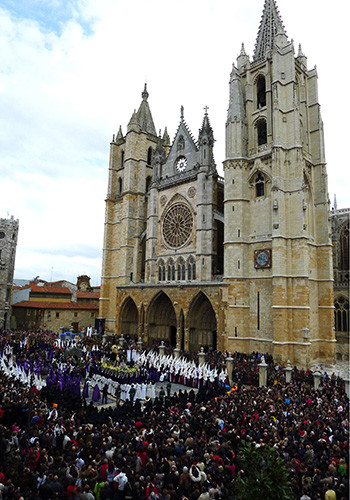 semana santa en el camino de santiago, León