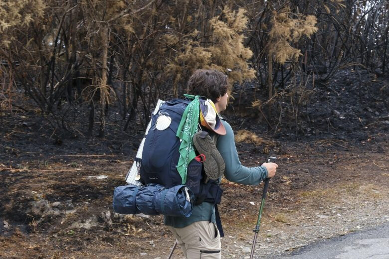 peregrino recoore camino de santiago incendio