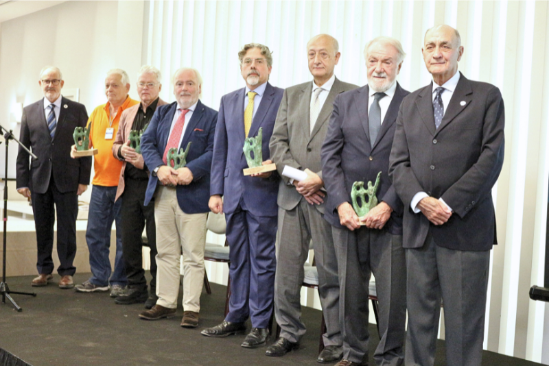 Premios Pentafinum
