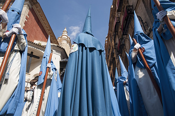 semana santa en el camino de santiago, sevilla