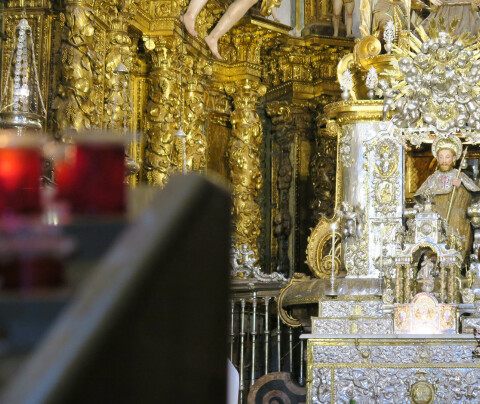 The Cathedral of Santiago recovers the embrace of the Apostle