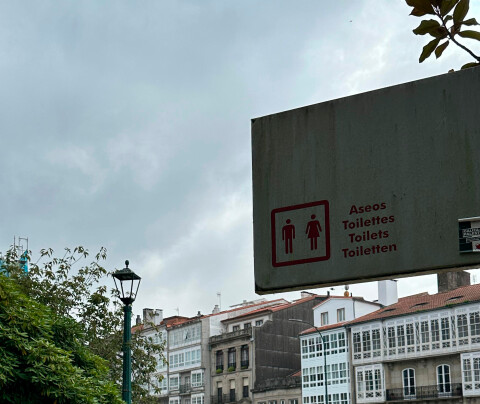 ¿Dónde puedo asearme en Santiago si no tengo un alojamiento? 