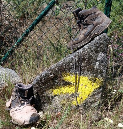 The yellow arrow, the sign of the St. James's Way