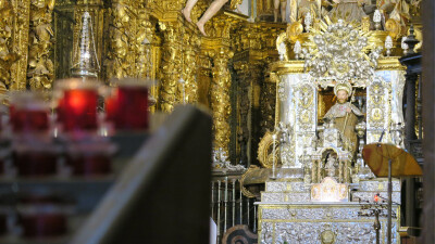 The Cathedral of Santiago recovers the embrace of the Apostle