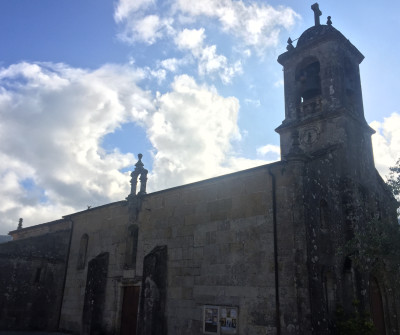 Iglesia en Mos, segunda etapa del Camino Portugués