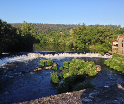 Ponte Maceira, sobre el Río Tambre