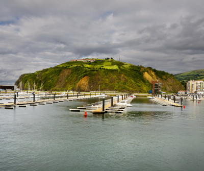 Puerto deportivo de Larede