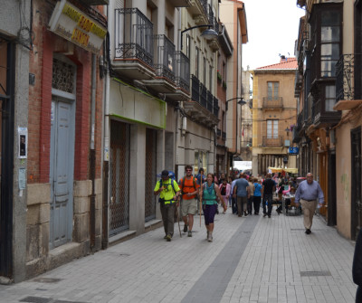 Calles de San Martín del Camino, pueblo del Camino Francés