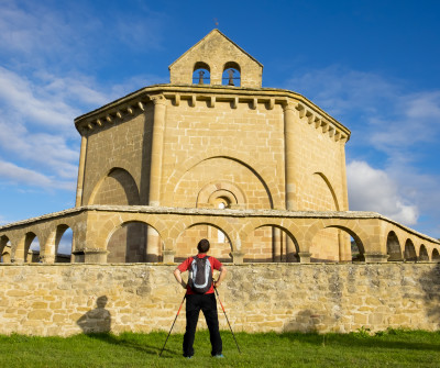 Iglesia de Santa María de Eunate, en el Camino Francés