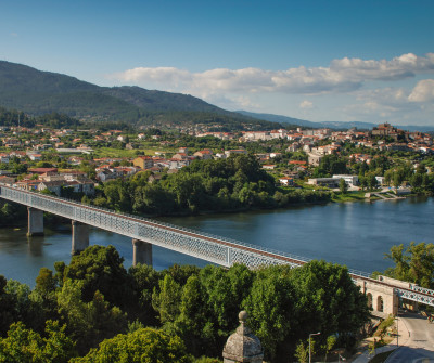 Puente Internacional de Tui, inicio del Camino Portugués