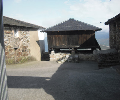 Camino Primitivo a su paso por Montefurado, en Asturias