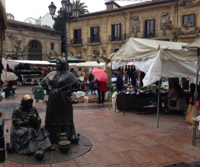 Plaza del Fontán en Oviedo, ciudad inicio del Camino Primitivo