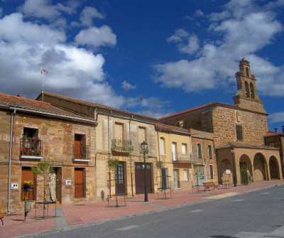 Plaza mayor de Tábara, en el Camino Sanabrés