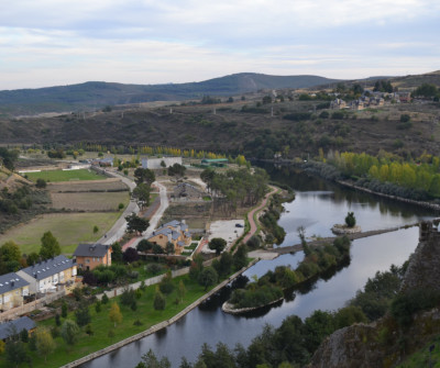 Río Tera a su paso por Puebla de Sanabria