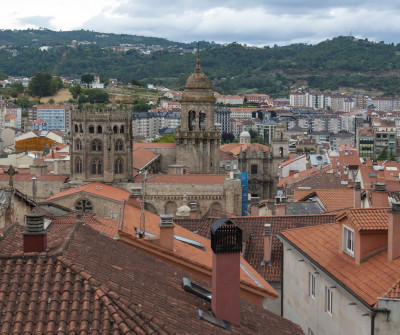 vista de Ourense, punto clave del Camino Sanabrés